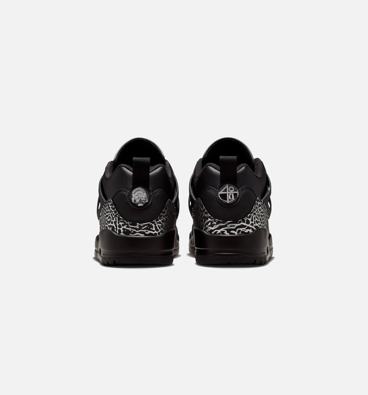 Spizike Low Men's Basketball Shoes - Black & Metallic Silver